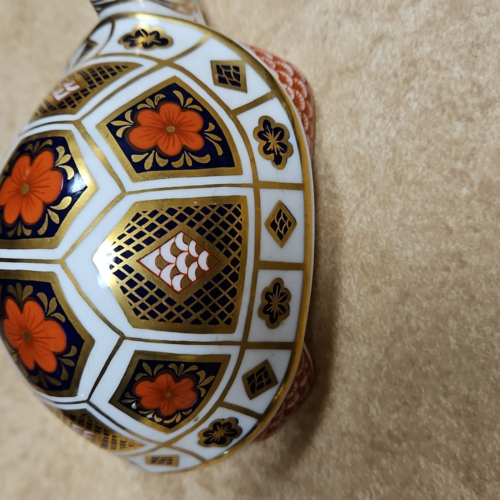Royal Crown Derby Bone China England Turtle Paperweight, Retired - Picture 6 of 8